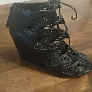 Metaphor Wedge Sandle